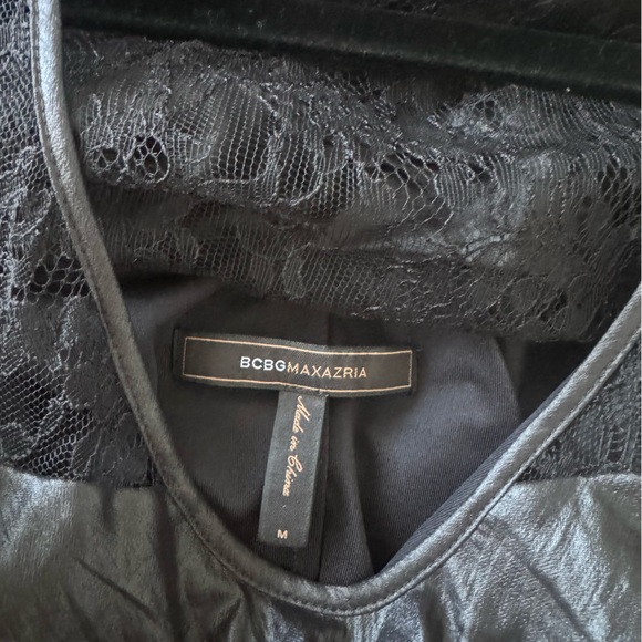 BCBGMaxAzria Metallic Black lace & ruffle dress in size M - Picture 4 of 4